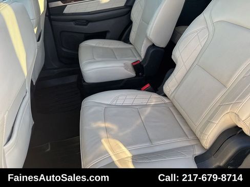 Used 2019 Ford Explorer Platinum image 40