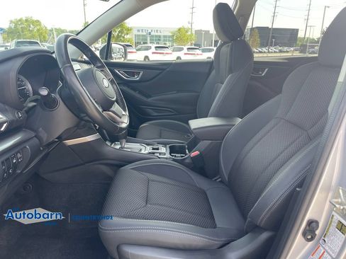 Used 2019 Subaru Forester Premium AWD/4WD image 9
