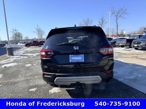 Used 2023 Honda Pilot TrailSport image 5