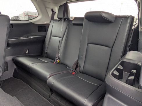 New 2026 Toyota Grand Highlander FWD image 16