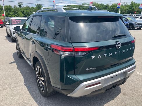 Used 2024 Nissan Pathfinder Platinum w/ Cargo Package AWD/4WD image 5