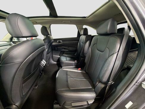 Used 2022 Kia Sorento SX w/ Panoramic Sunroof Package AWD/4WD image 26