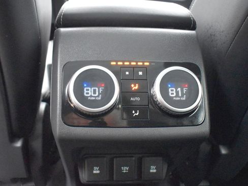 Used 2019 Jaguar I-PACE First Edition image 43