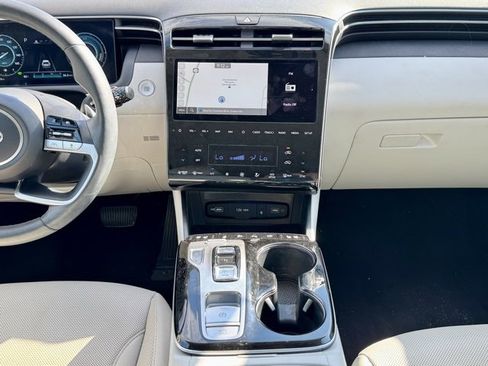 Used 2024 Hyundai Tucson Limited image 23