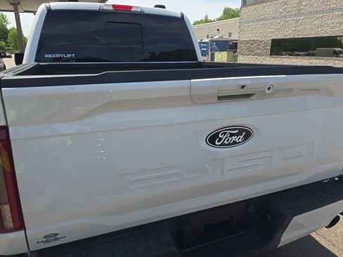 Used 2025 Ford F150 Lariat AWD/4WD image 5