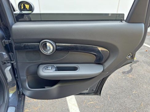 Used 2019 MINI Cooper Clubman S image 41