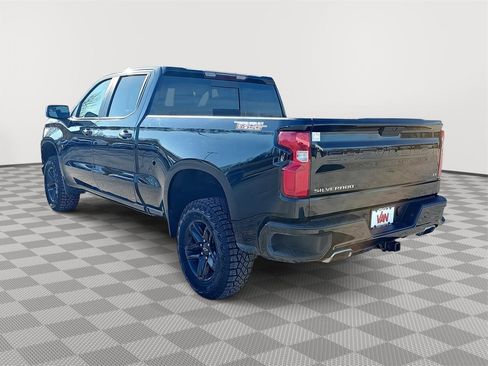 Used 2021 Chevrolet Silverado 1500 LT Trail Boss w/ Convenience Package II image 7