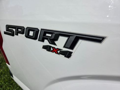 Used 2017 Ford F150 XLT w/ Equipment Group 302A Luxury AWD/4WD image 6