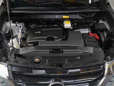 Used 2022 Nissan Pathfinder Platinum image 30