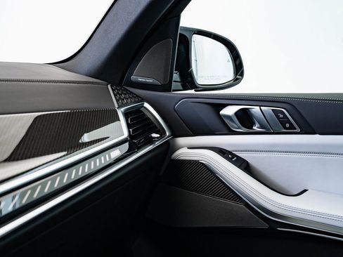 New 2026 BMW X5 M60i image 43