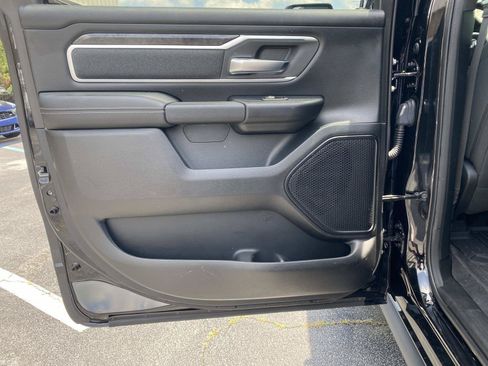 Used 2020 RAM 1500 Big Horn AWD/4WD image 19
