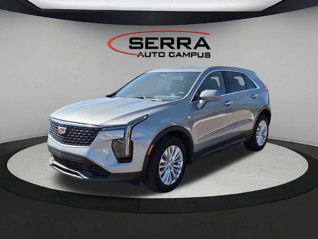 Used 2024 Cadillac XT4 Luxury w/ Cold Weather Package FWD image 1