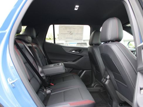 New 2026 Chevrolet Equinox RS w/ LPO, Floor Liner Package FWD image 30