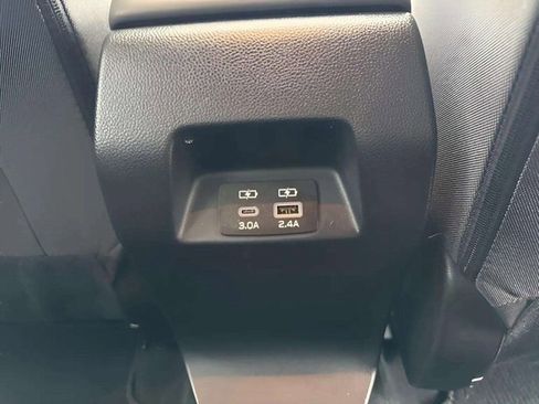 Certified 2025 Subaru Crosstrek 2.0i Premium image 11