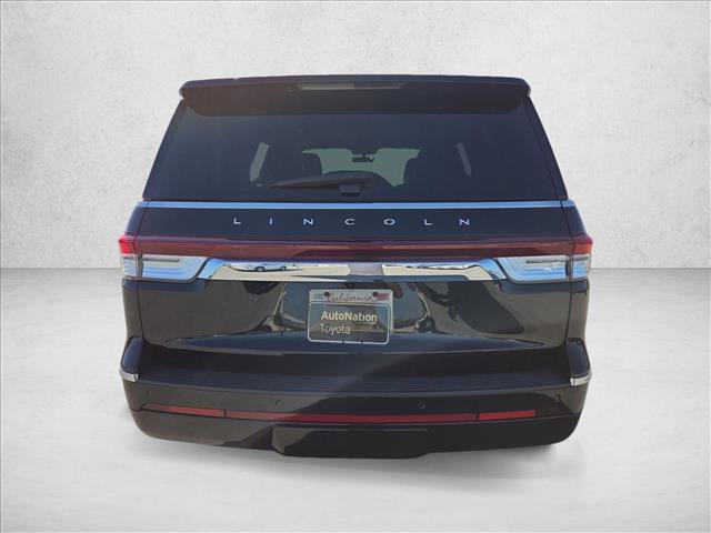 Used 2022 Lincoln Navigator Reserve AWD/4WD image 6