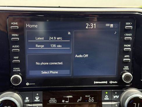 Used 2022 Toyota Highlander LE image 17