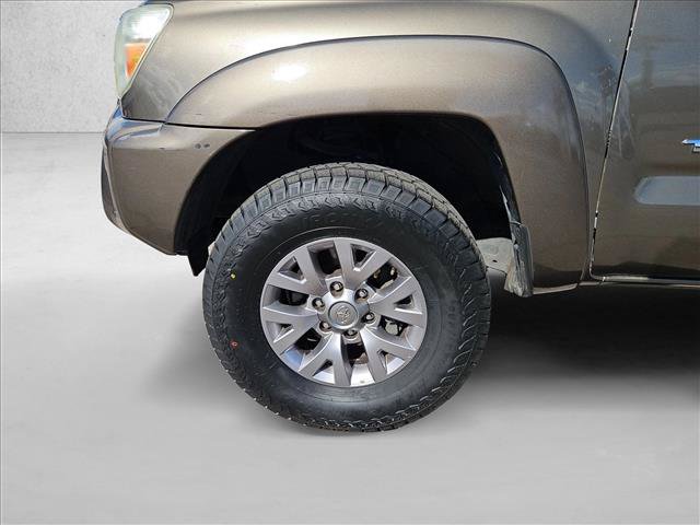Used 2014 Toyota Tacoma PreRunner w/ SR5 Package RWD image 22