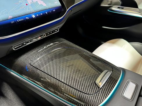 New 2026 Mercedes-Benz E 53 AMG e 4MATIC Sedan image 12