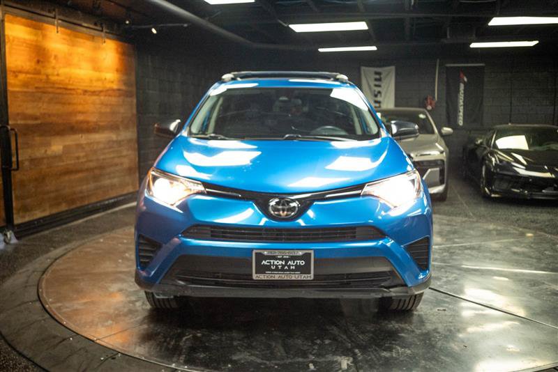 Used 2018 Toyota RAV4 LE w/ All Weather Liner Package FWD image 4