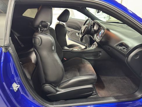 Used 2022 Dodge Challenger R/T Scat Pack RWD image 24