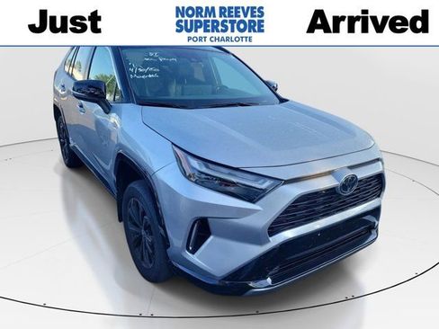 Used 2025 Toyota RAV4 XSE w/ Weather Package AWD/4WD image 1