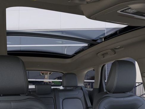 New 2025 Lincoln Corsair Grand Touring w/ Equipment Group 301A image 22