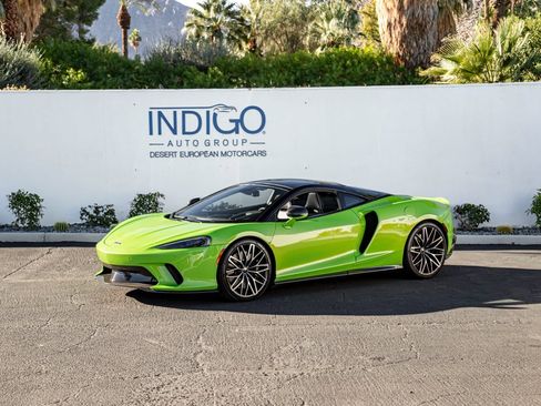 Used 2023 McLaren GT image 1