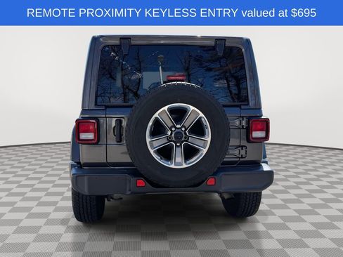 Used 2021 Jeep Wrangler Unlimited Sahara image 8