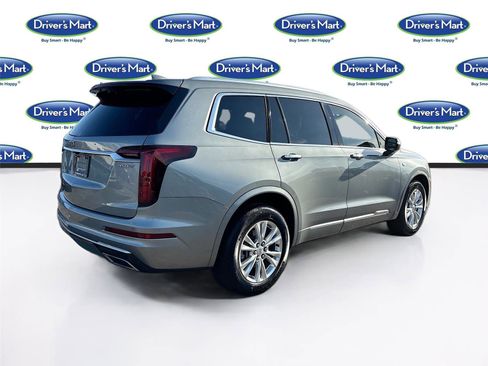 Used 2023 Cadillac XT6 Luxury FWD image 7