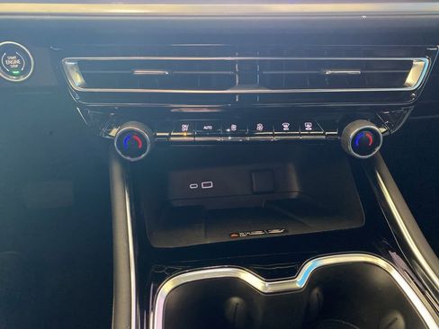 New 2026 Chevrolet Traverse LT w/ Driver Confidence Package image 8