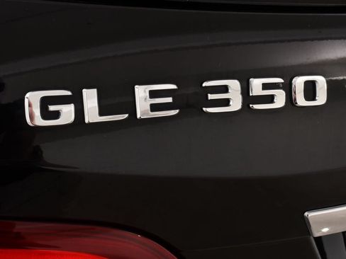 Used 2018 Mercedes-Benz GLE 350 4MATIC image 23