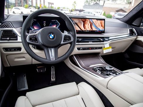 New 2026 BMW X7 xDrive40i w/ Executive Package AWD/4WD image 10