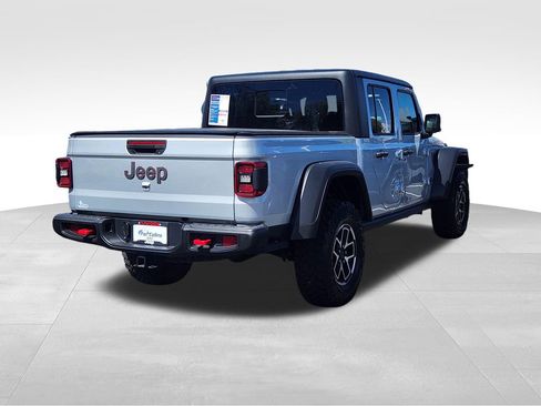Used 2024 Jeep Gladiator Rubicon w/ Convenience Group AWD/4WD image 7