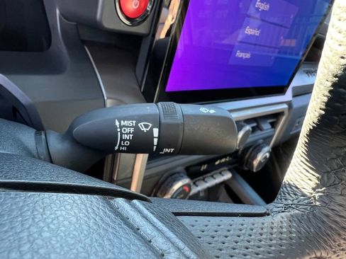 Used 2025 Toyota Tacoma TRD Off-Road image 16