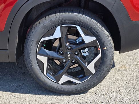 New 2026 Kia Seltos S image 17