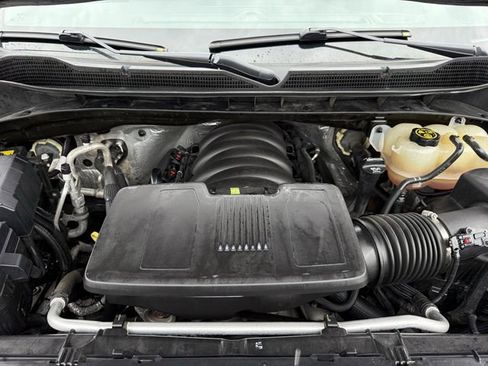 Used 2022 Chevrolet Silverado 1500 Custom Trail Boss AWD/4WD image 31