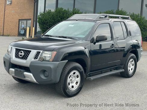 Used 2015 Nissan Xterra X RWD image 3