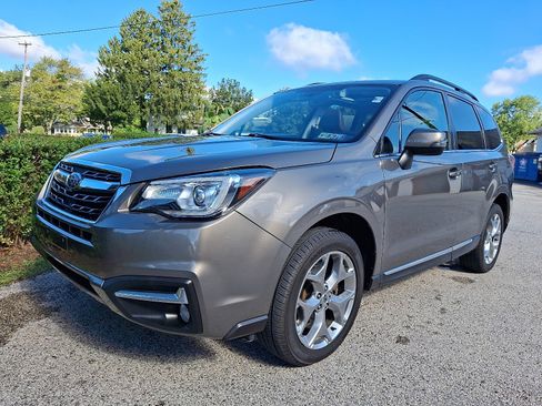 Used 2018 Subaru Forester 2.5i Touring w/ Popular Package #3B image 7