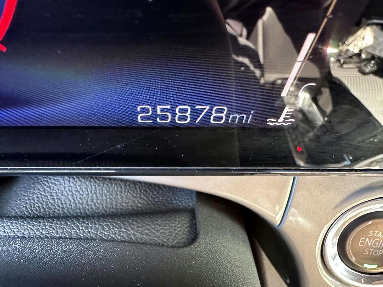 Used 2024 Chevrolet Trax LT w/ Driver Confidence Package FWD image 30