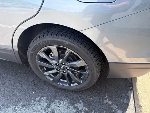 Used 2023 Chevrolet Equinox RS AWD/4WD image 8