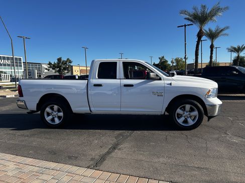 Used 2024 RAM 1500 Classic SLT image 5
