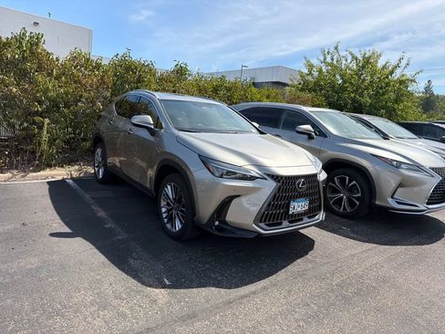 Used 2026 Lexus NX 350h AWD w/ Accessory Package (2T) image 11