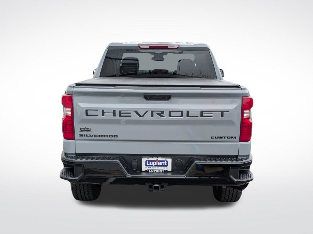 Used 2025 Chevrolet Silverado 1500 Custom Trail Boss w/ Turbomax Blackout Package AWD/4WD image 5