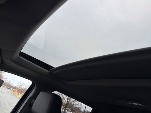 Used 2024 GMC Sierra 1500 Elevation w/ Elevation Premium Package image 9