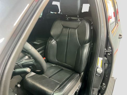 Used 2022 Jeep Wagoneer Series III w/ Premium Group I image 20