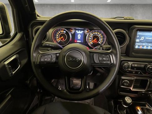 Used 2022 Jeep Wrangler Willys image 21