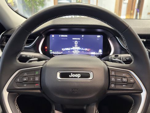 Used 2023 Jeep Grand Cherokee L Laredo w/ Trailer Tow Group (B) image 51