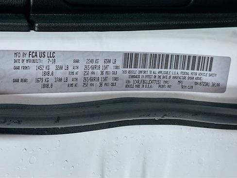 Used 2018 Jeep Grand Cherokee Limited image 32