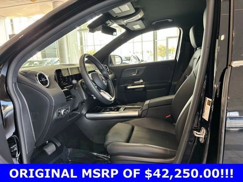 Certified 2025 Mercedes-Benz GLA 250 image 2