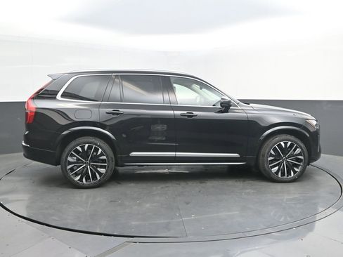 New 2026 Volvo XC90 B6 Ultra w/ Protection Package AWD/4WD image 8